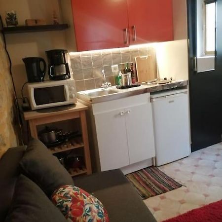 Appartement Petit Studio Au Coeur D'Uzès Extérieur photo